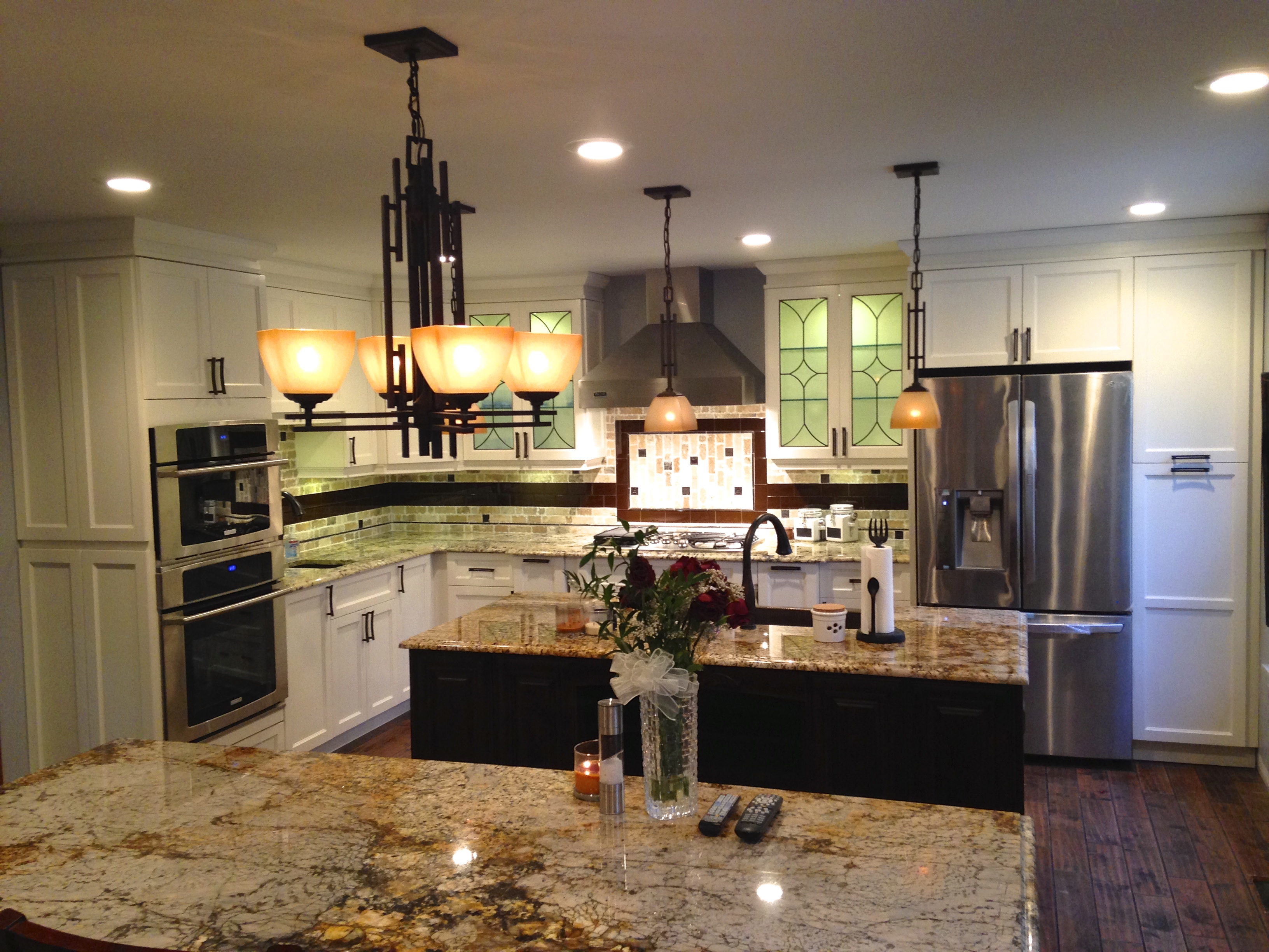 Mission Shaker Cabinet with Mascarello CT